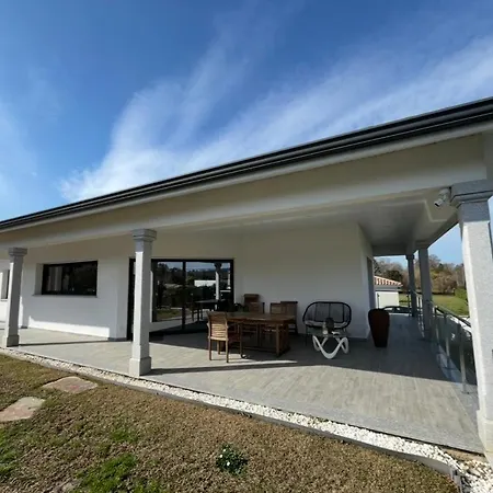 Anavi - Maison 4 Et Piscine Saint-Caprais-de-Bordeaux