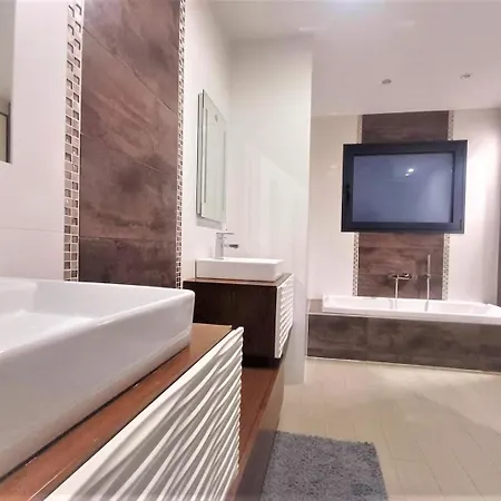Casa vacanze Anavi - Maison 4 Et Piscine